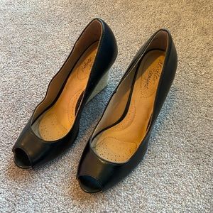 Wedge heels. Size 9.